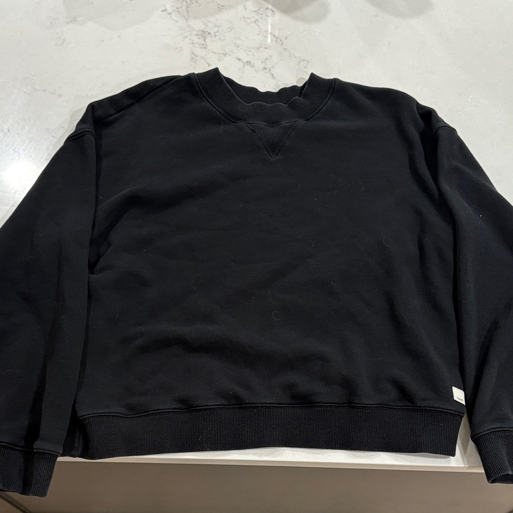 Vuori women’s crewneck